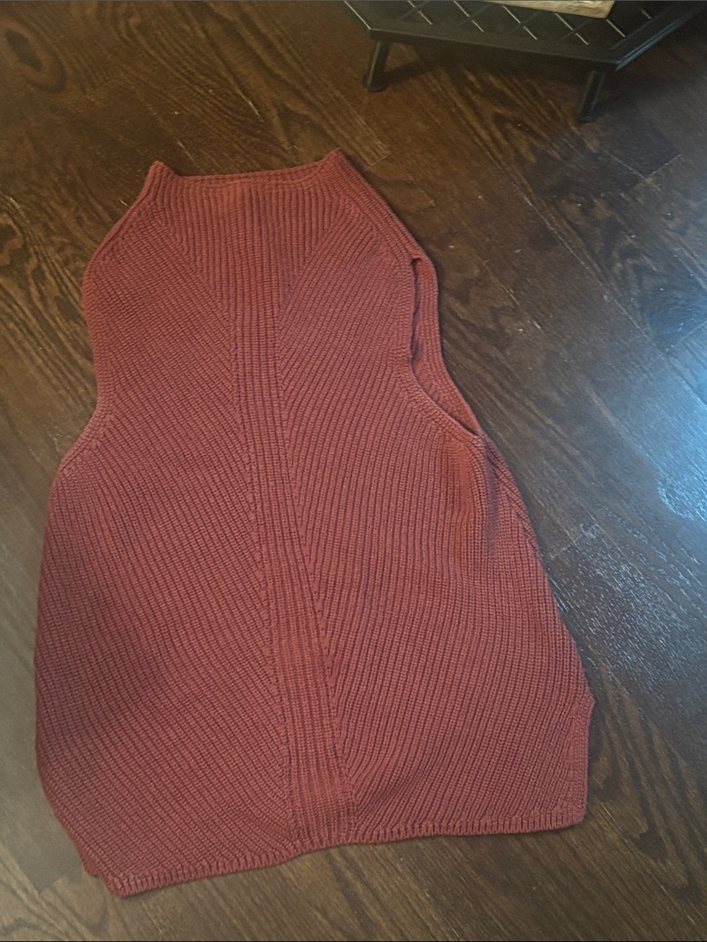Max Studio Ribbed Sleeveless Tank Top in Rust - Picture 1 of 4